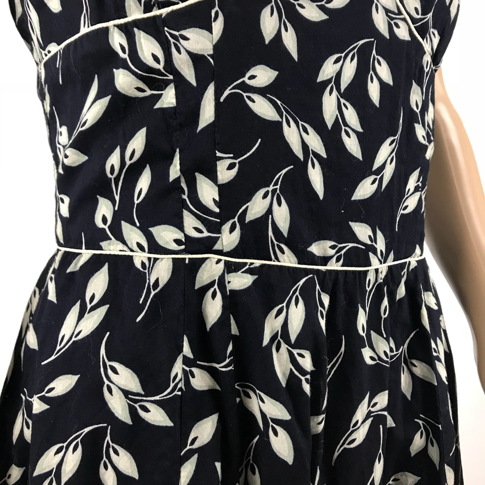 GAP Fit & Midi Leaf Print Dress. Women’s Size 8 - Picture 5 of 8